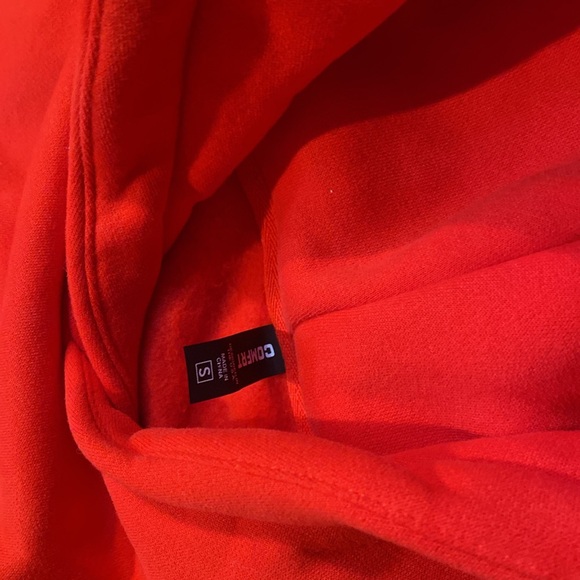 RED COMFRT HOODIE SMALL - Picture 4 of 6